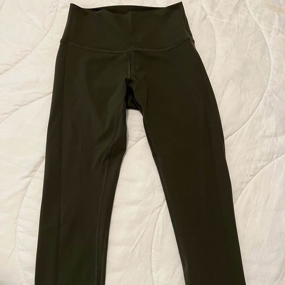 Lululemon size 6 dark olive green 3/4 length leggings hr align